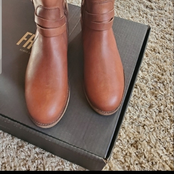 Frye Melissa Belted Tall Leather Boots in … - Picture 5 of 6